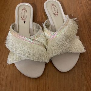 JoyFolie “Daniela” Sequins Fringe Light Pink Slip On Sandals Womens Size 6